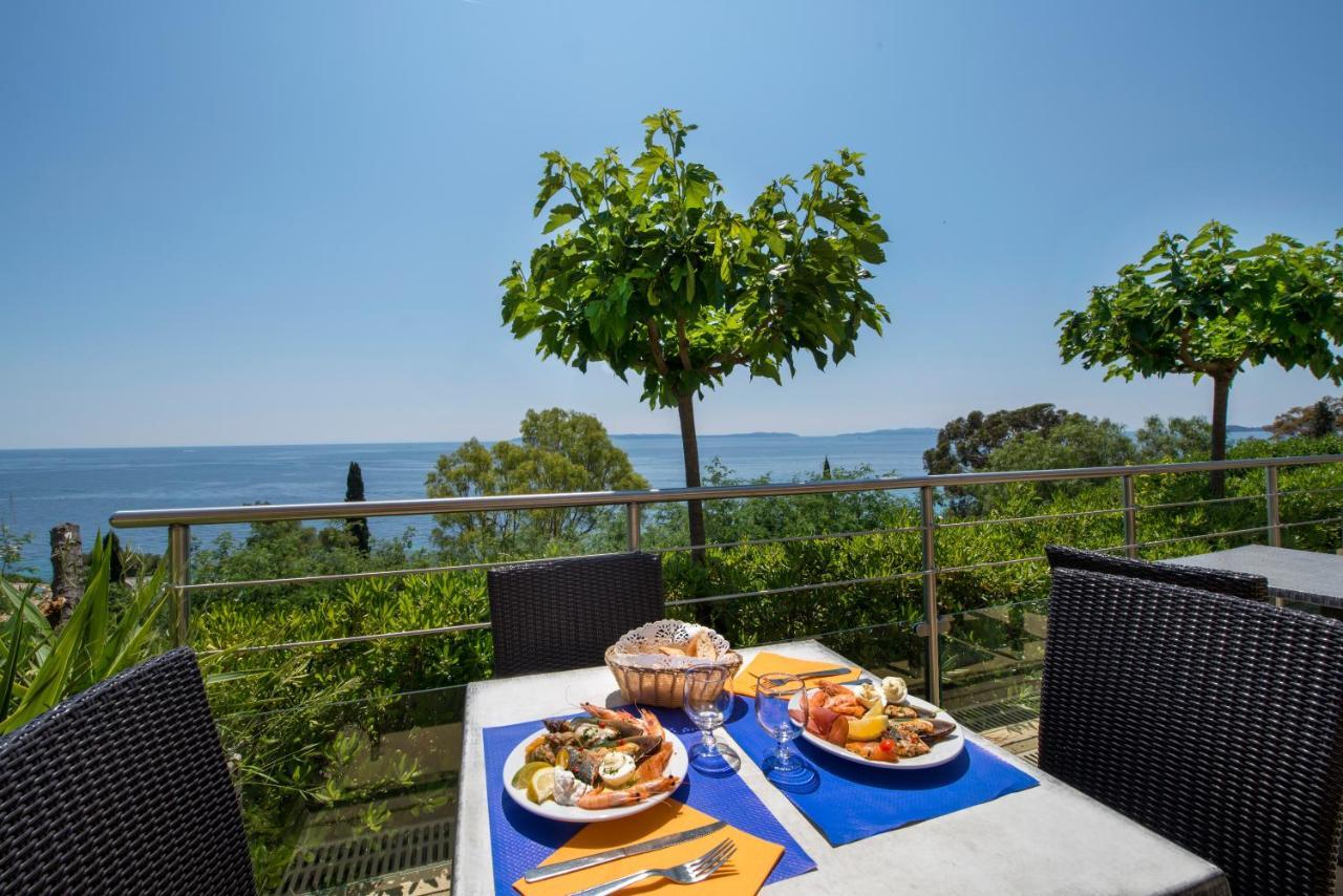 Hotel-Club Du Domaine D'Aiguebelle, Ussim Vacances ル・ラヴァンドゥー エクステリア 写真