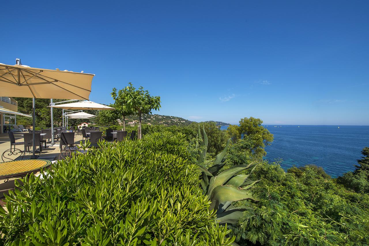Hotel-Club Du Domaine D'Aiguebelle, Ussim Vacances ル・ラヴァンドゥー エクステリア 写真